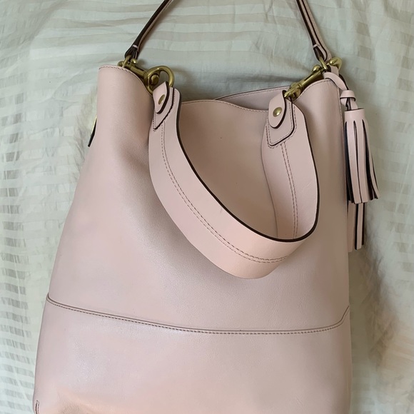 Coach pink hobo - Picture 1 of 7